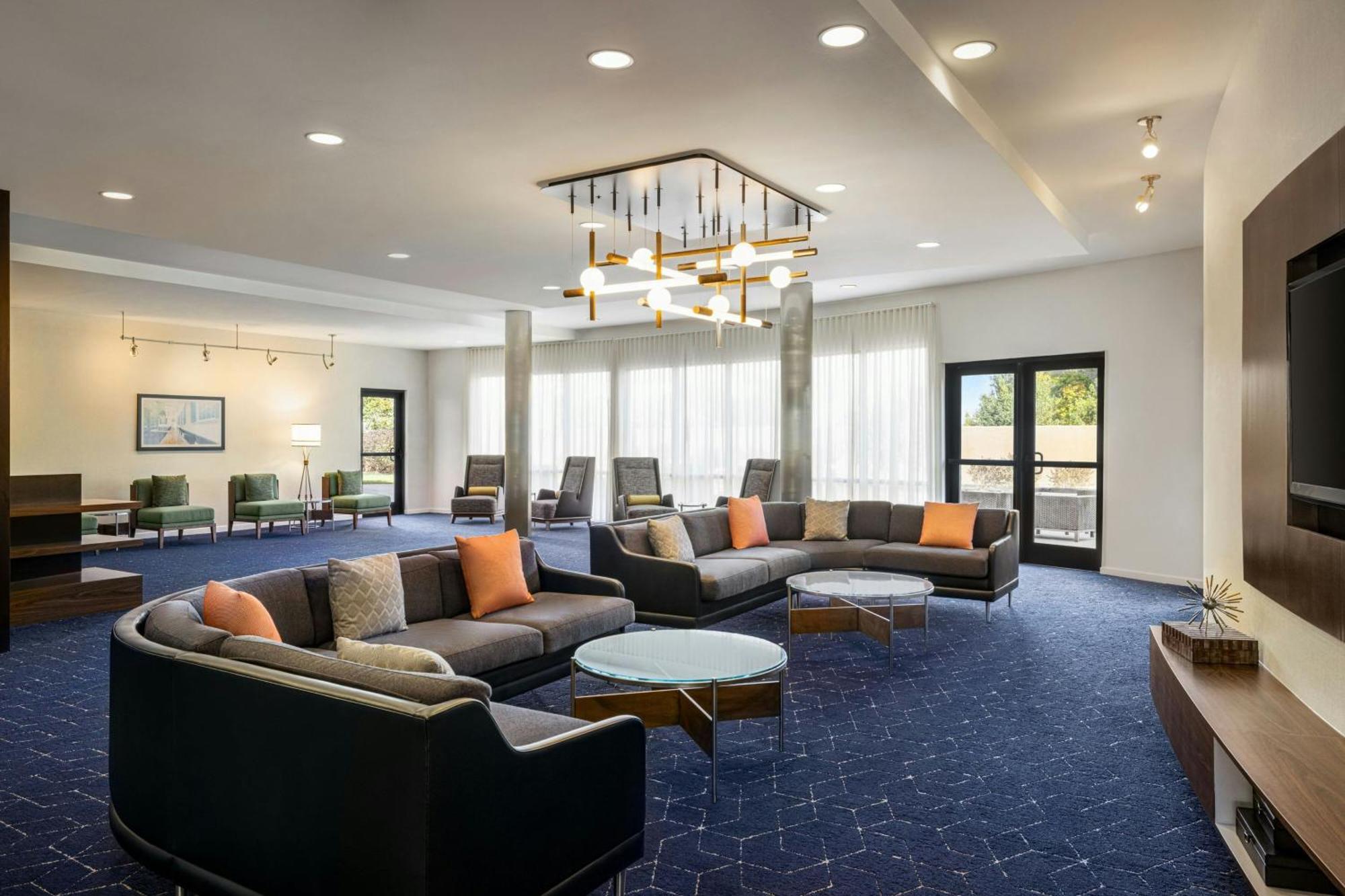 מלון Courtyard Mt. Holly Westampton מראה חיצוני תמונה